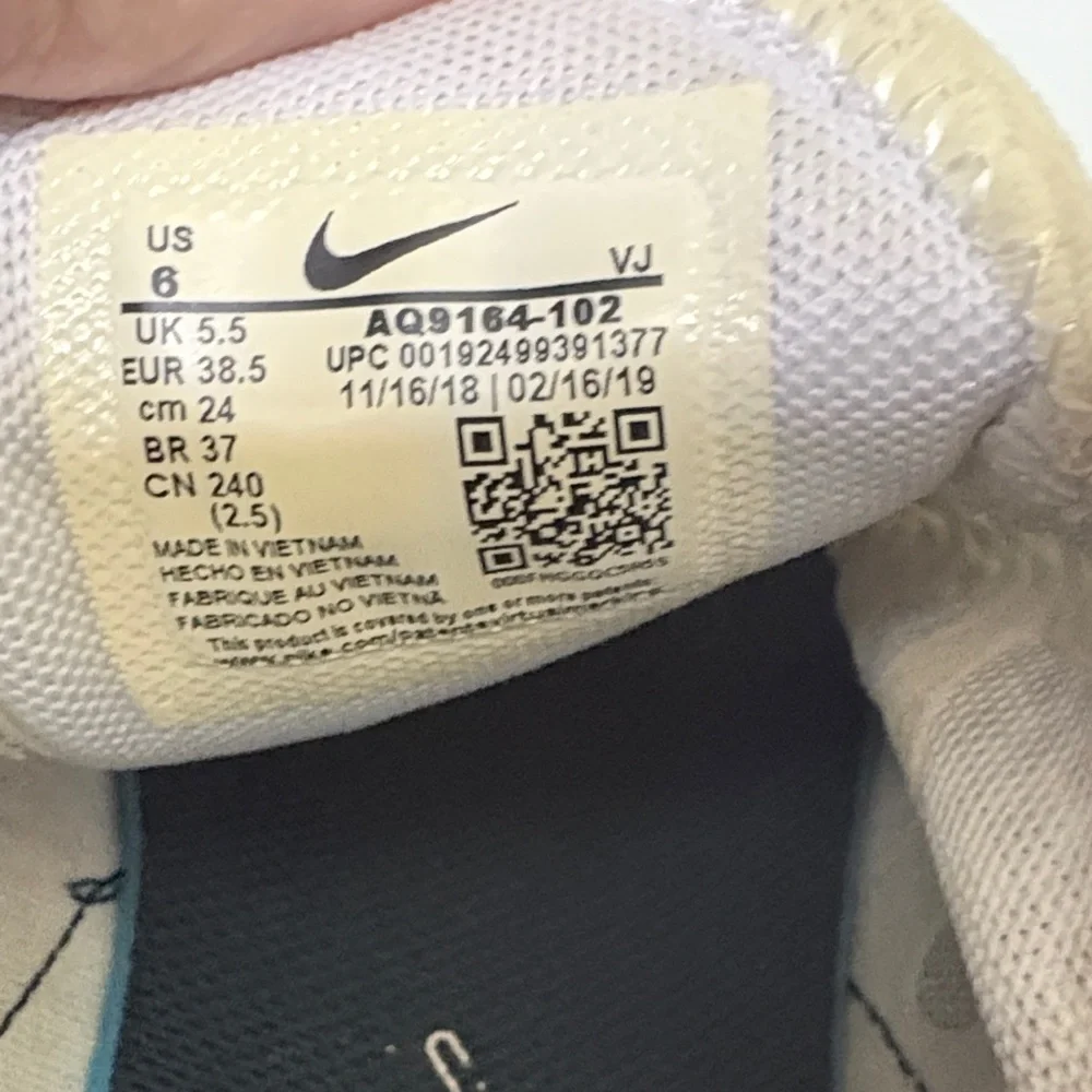 Nike White and Teal Air Max 270 Sneakers - Picture 8 of 10